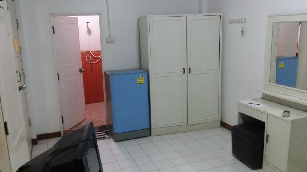 Parfun Guesthouse Ban Nai Rai Exterior photo