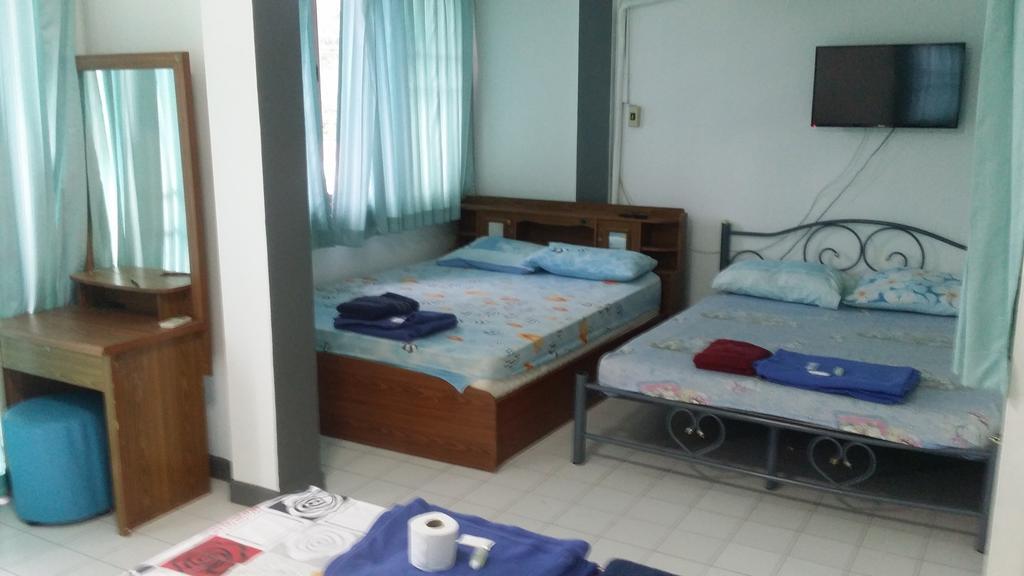 Parfun Guesthouse Ban Nai Rai Exterior photo