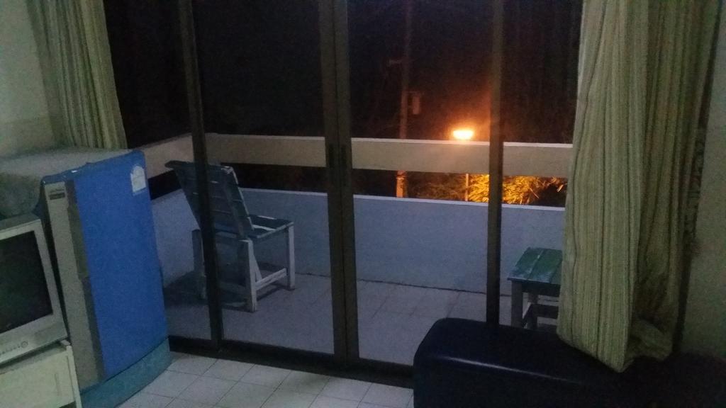 Parfun Guesthouse Ban Nai Rai Exterior photo