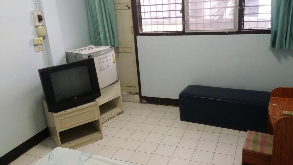 Parfun Guesthouse Ban Nai Rai Exterior photo